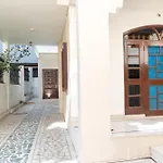 Burhani Manzil A Premium 2Bhk Accomodation By Epitome-Stays
