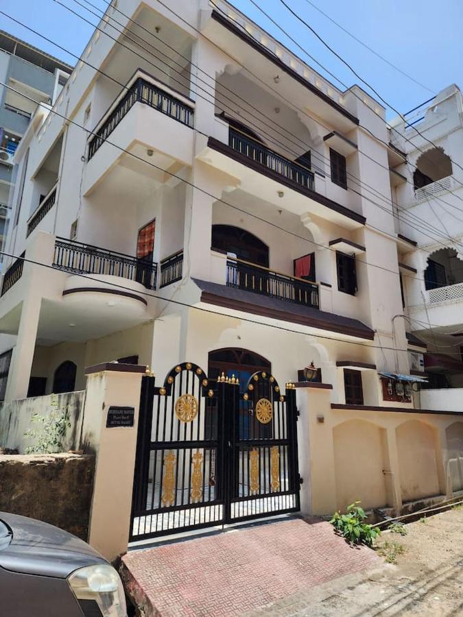 Burhani Manzil A Premium 2bhk Accomodation By Epitome-stays Apartment *