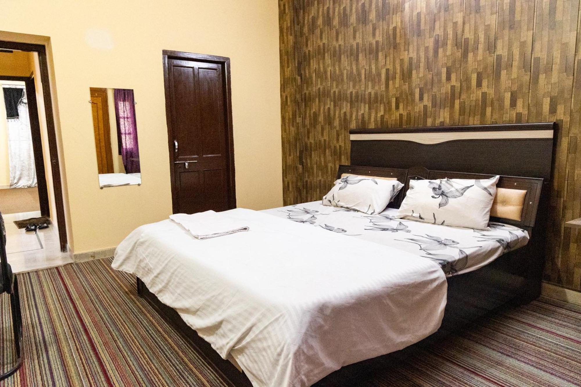 Apartment Burhani Manzil A Premium 2bhk Accomodation By Epitome-stays *