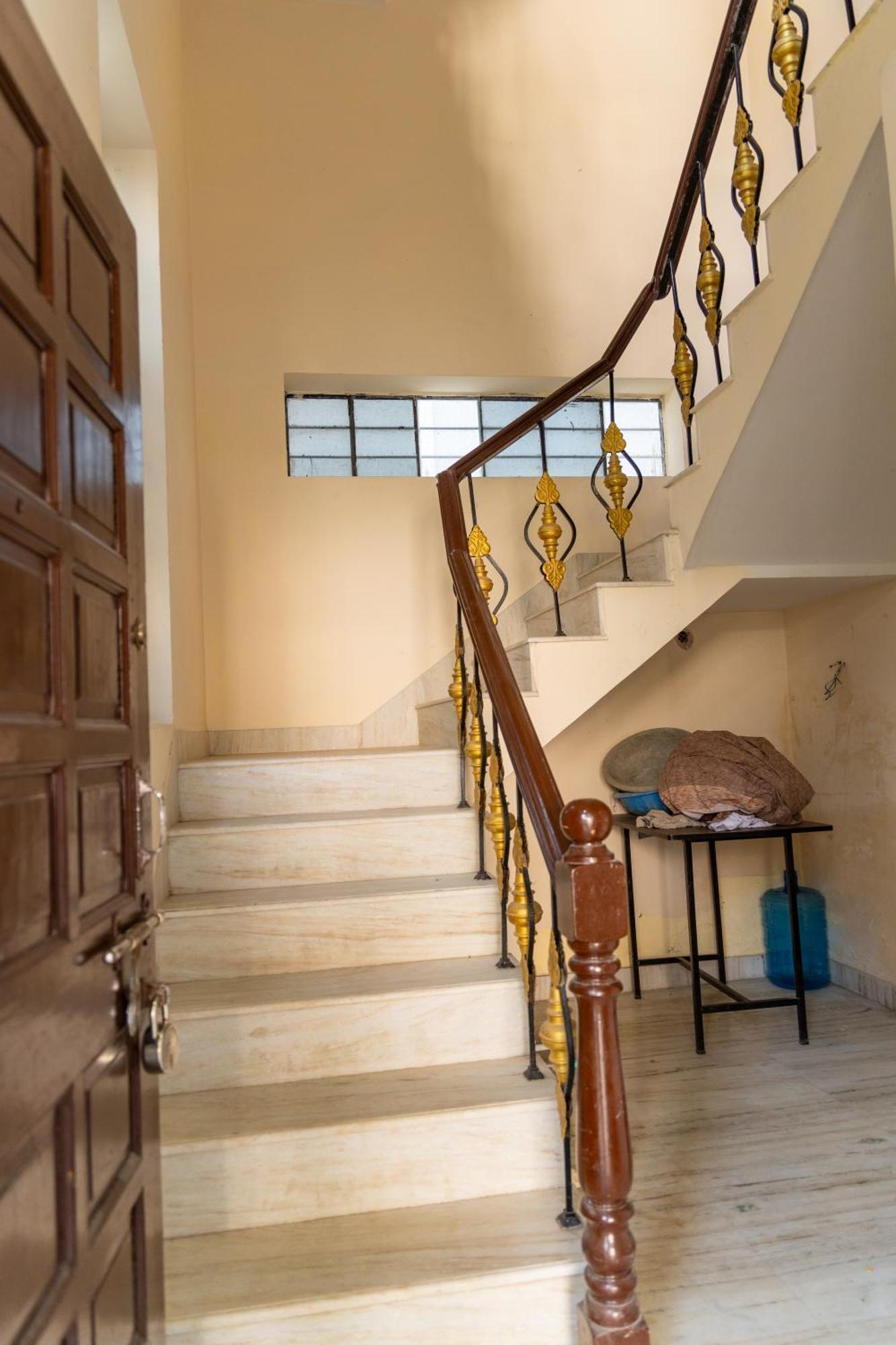 Burhani Manzil A Premium 2bhk Accomodation By Epitome-stays Apartment