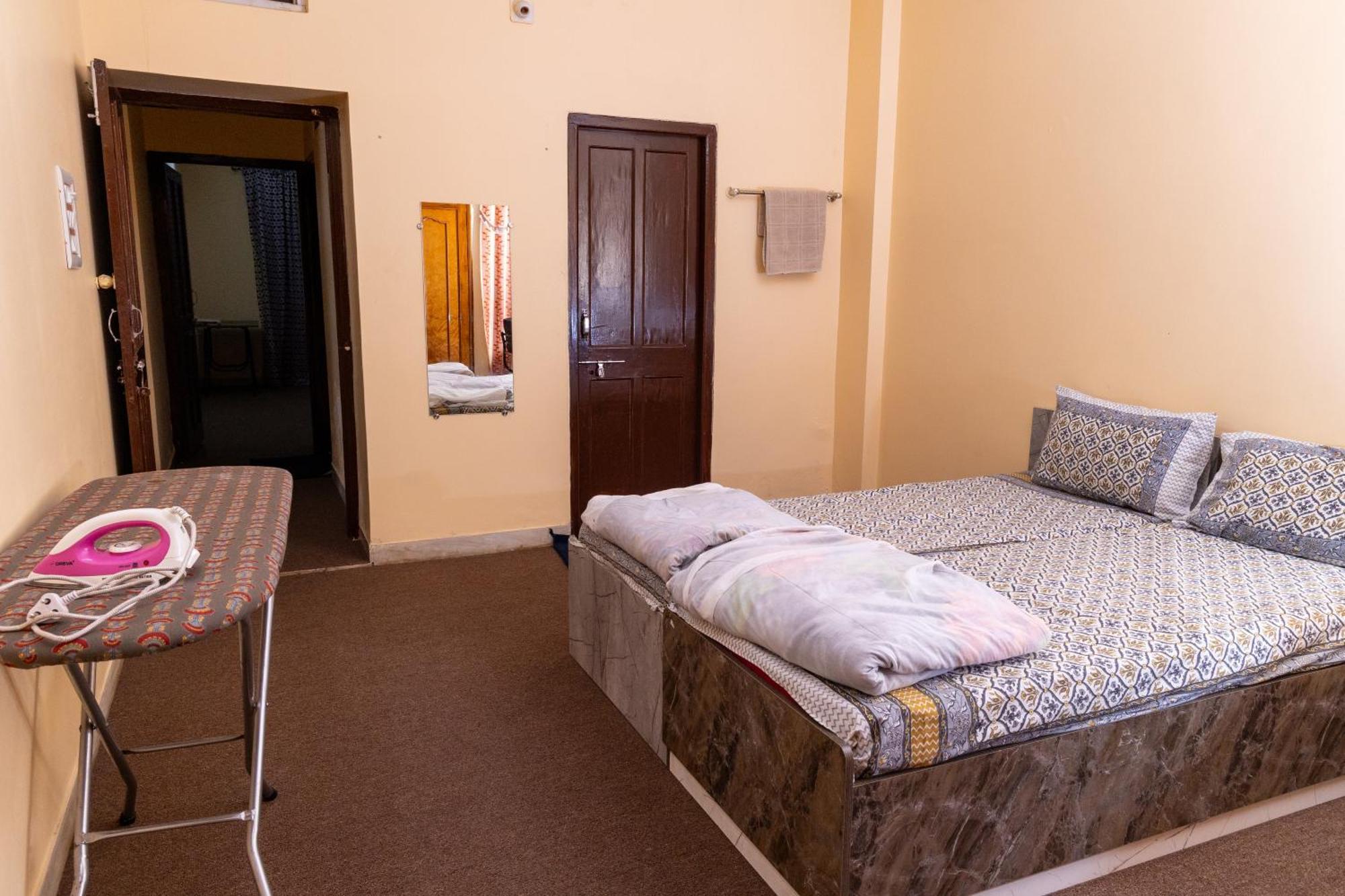 Burhani Manzil A Premium 2bhk Accomodation By Epitome-stays Apartment